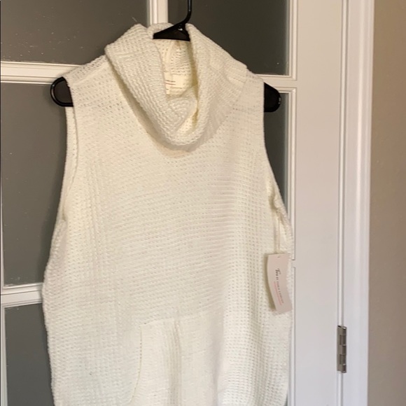 Vince Camuto NWT cream cowl neck sweater - Picture 2 of 7